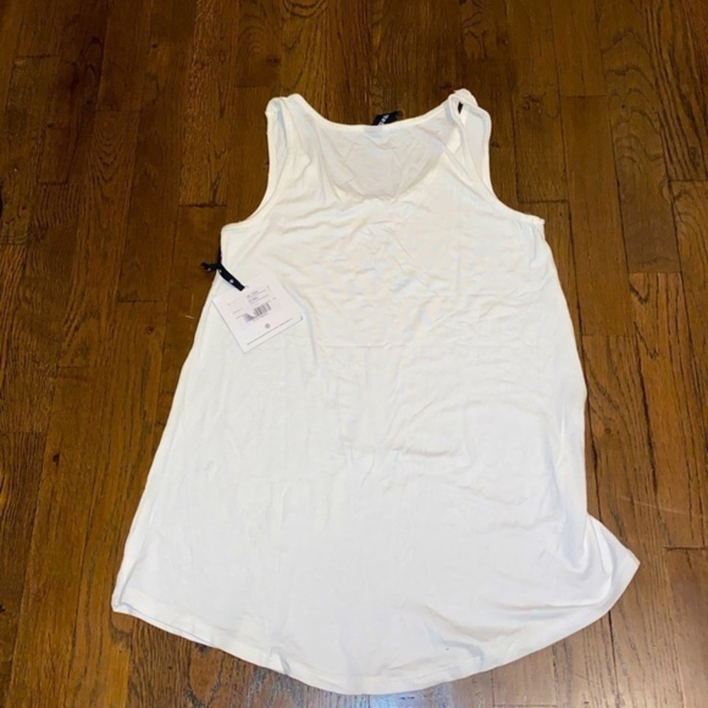 #36: NWT Agnes & Dora White Tank - Picture 4 of 4